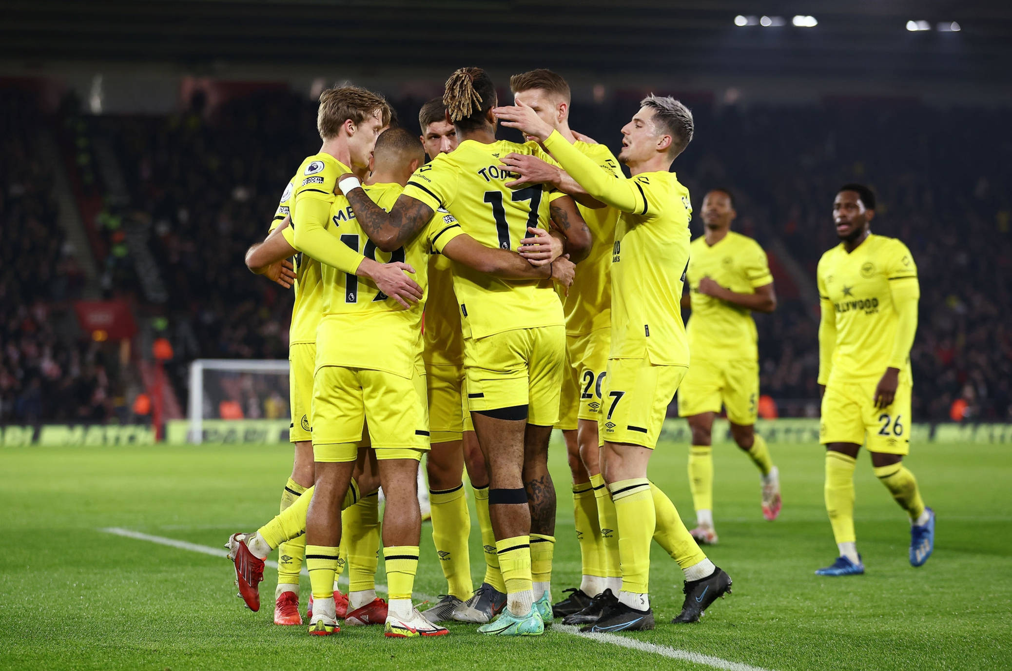 月连战青岛 月连战青岛