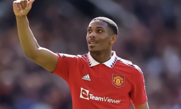 以他當前的 以他當前的